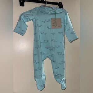 Kate Quinn little Liam shark 0-3 footie NWT